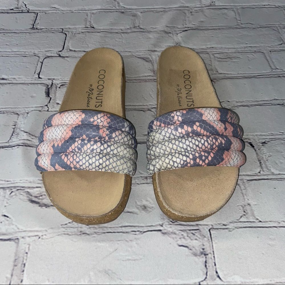 NWOB Coconuts by Matisse Women's Stunner Quilted Slide SandalSize  8 Pink Snake